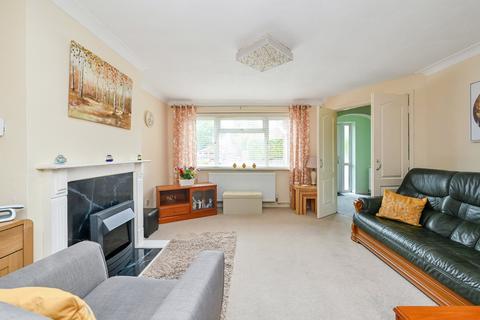 3 bedroom semi-detached house for sale, Netherfield Close, Alton, Hampshire