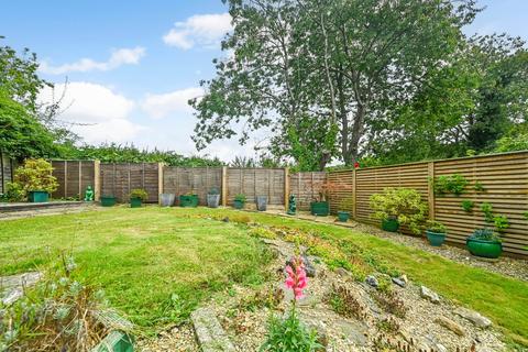 3 bedroom semi-detached house for sale, Netherfield Close, Alton, Hampshire