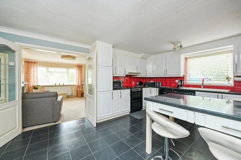 3 bedroom semi-detached house for sale, Netherfield Close, Alton, Hampshire