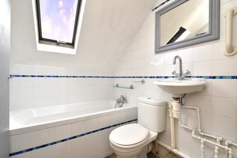 Flat 5, 5 Perth Road, Beckenham, BR3 6PP
