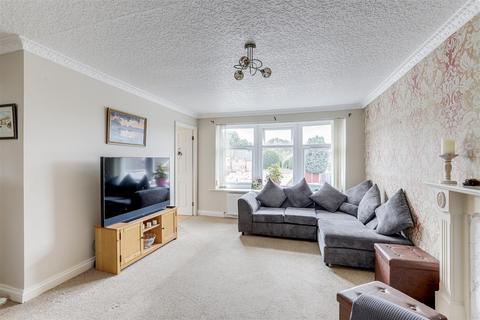 2 bedroom maisonette for sale, Ambleside Way, Gedling NG4