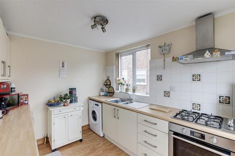 2 bedroom maisonette for sale, Ambleside Way, Gedling NG4