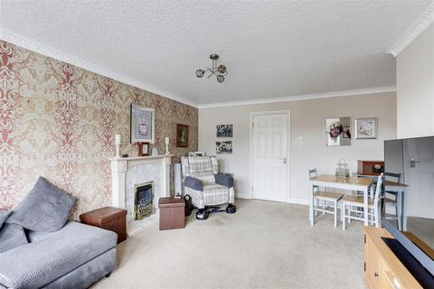 4 Ambleside Way, Gedling, Nottingham, NG4 2QY