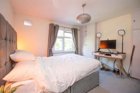 42 Asher Lane, Ruddington, Nottingham, NG11 6HS
