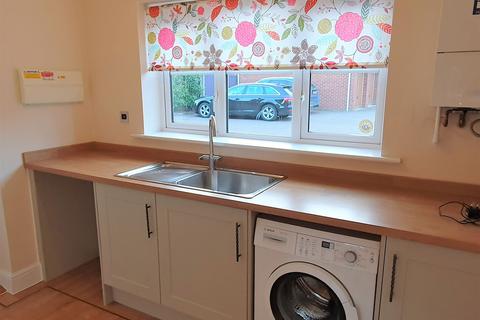 10 Chapel Close, Clifton, Shefford, SG17 5YG