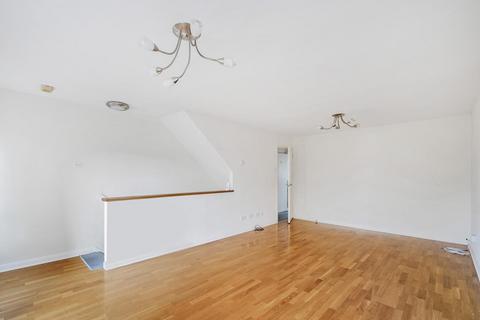 25 Beard Road, Kingston Upon Thames, KT2 5PG