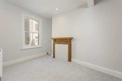 4 bedroom house for sale, St Saviour's House, York city centre