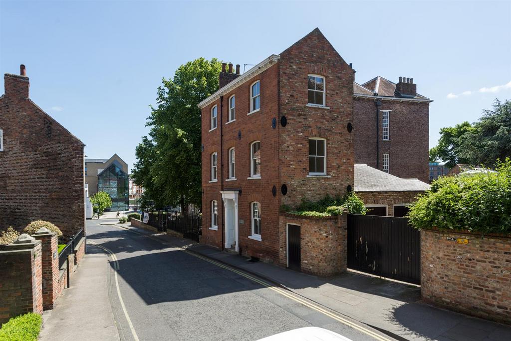 St Saviours House