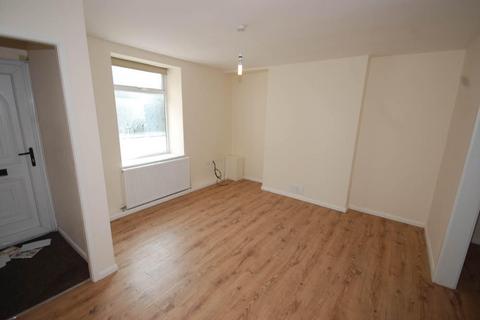 2 bedroom terraced house to rent, Hallsteads, Dove Holes SK17