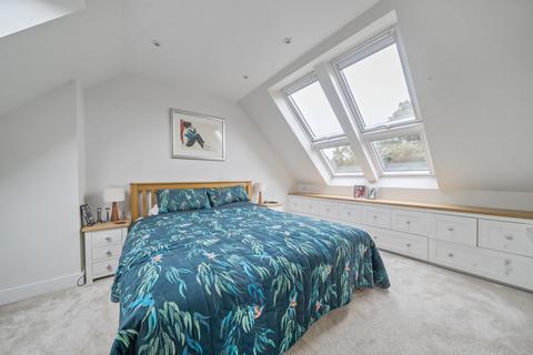 Rose Tree Cottage Glen Road, Grayshott, Hindhead, GU26 6NF