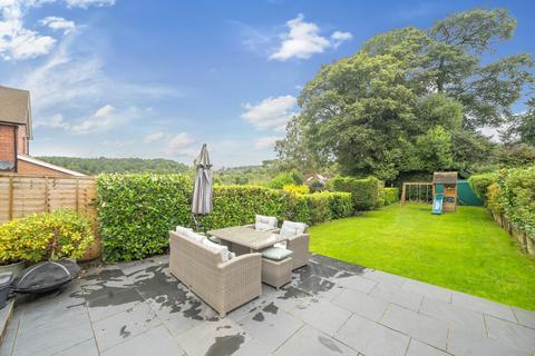 Rose Tree Cottage Glen Road, Grayshott, Hindhead, GU26 6NF