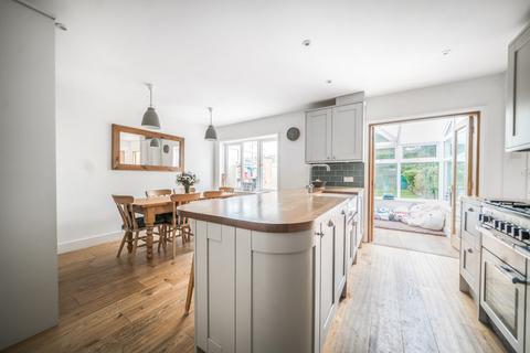 Rose Tree Cottage Glen Road, Grayshott, Hindhead, GU26 6NF