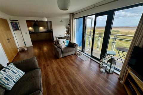 2 bedroom apartment for sale, St Margarets Court, Marina, Swansea