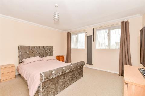 3 bedroom terraced house for sale, George Wood Close, Lydd, Kent