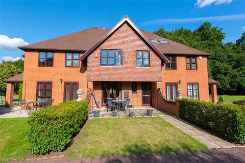 4 bedroom townhouse for sale, Heathlands Court, Wokingham RG40