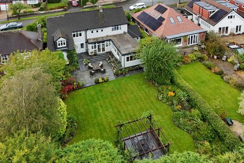 5 bedroom detached house for sale, Kerwin Drive, Dore, S17 3DG