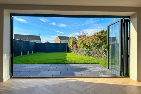 33 Ash Hayes Drive, Nailsea, Bristol, BS48 2LG