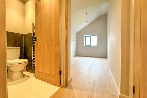 33 Ash Hayes Drive, Nailsea, Bristol, BS48 2LG