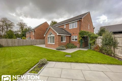 5 bedroom detached house for sale, Bacopa Drive, Retford DN22