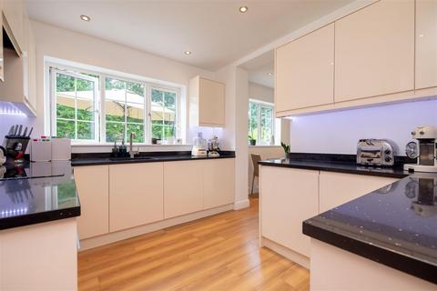 4 bedroom house for sale, The Brambles, Crowthorne