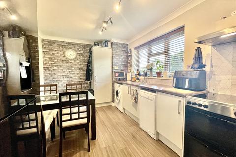 3 bedroom maisonette for sale, Somerford Road, Dorset BH23