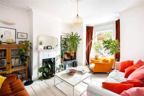 3 bedroom terraced house for sale, Blurton Road, Homerton, London, E5