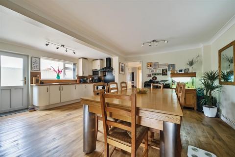 4 bedroom detached house for sale, Tremayne Rise, Tavistock