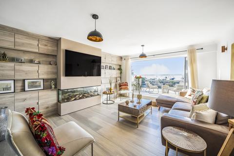 undefined, Lake Avenue, Poole
