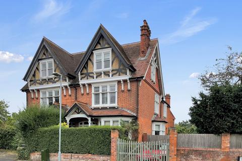 5 bedroom semi-detached house for sale, Marlborough Avenue, Reading