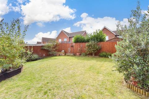 4 bedroom semi-detached house for sale, Caldecott Road, Maidstone, Kent