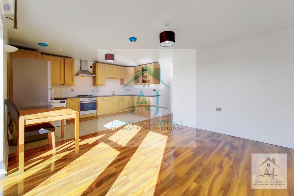 5 Kitchen-Reception-1