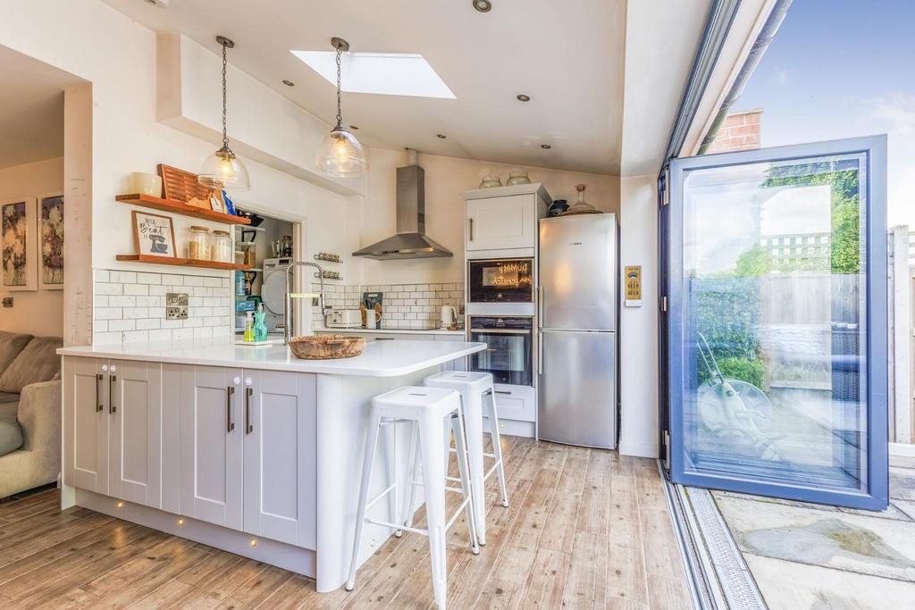 Tennyson Road, Coventry CV2 3 bed terraced house for sale £280,000