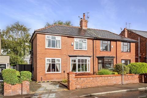 3 bedroom semi-detached house for sale, The Avenue, Leigh