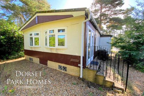 2 bedroom park home for sale, Lone Pine Park, Lone Pine Drive Ferndown, Dorset BH22 8ND