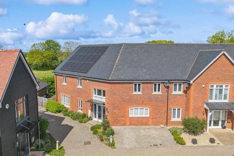 5 bedroom semi-detached house for sale, Lendon Grove, Gubblecote, Tring