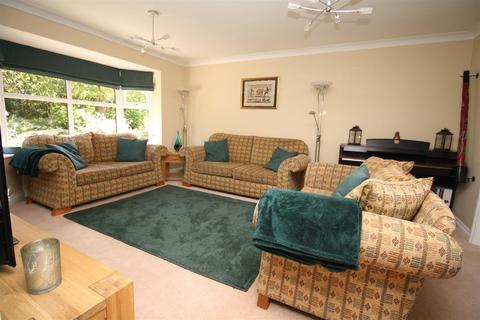 5 bedroom house for sale, Rackstraw Grove, Old Farm Park, Milton Keynes