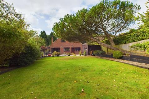 5 bedroom chalet for sale, Fagnall Lane, Winchmore Hill, Amersham