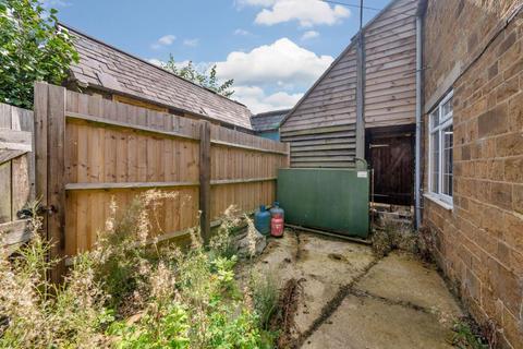 2 bedroom flat for sale, Wardington,  Oxfordshire,  OX17