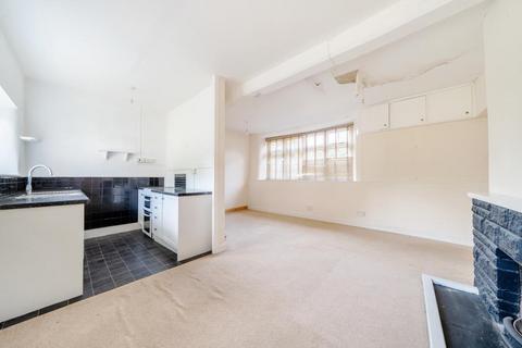 2 bedroom flat for sale, Wardington,  Oxfordshire,  OX17