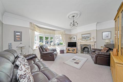 6 bedroom semi-detached house for sale, Nevin Drive, London E4