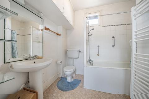61 Lambton Road, Raynes Park, London, SW20 0LW
