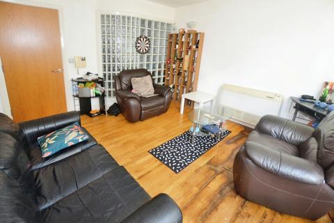 2 bedroom flat for sale, Lake House, Castlefield, Manchester, M15