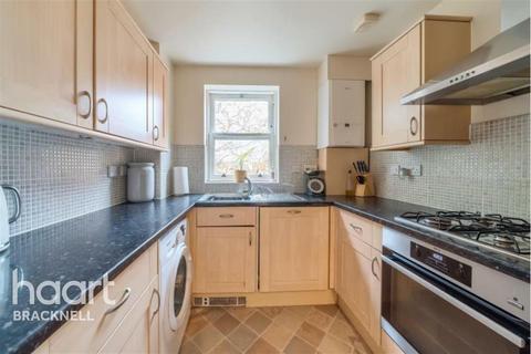 1 bedroom flat to rent, Gray Court, Windsor