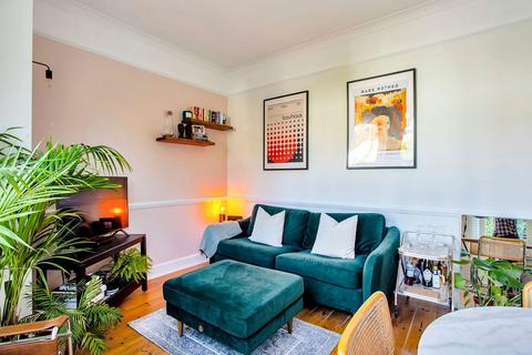 Flat A, 139 Devonshire Road, London, SE23 3LZ