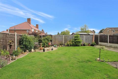 3 bedroom semi-detached house for sale, Churchill Avenue, Market Rasen LN8