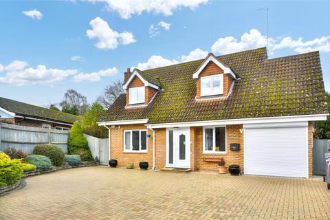 3 bedroom detached house for sale, Binscombe, Godalming, Surrey, GU7