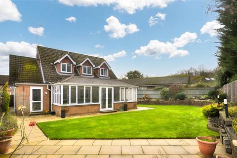 155 Binscombe, Godalming, GU7 3QL