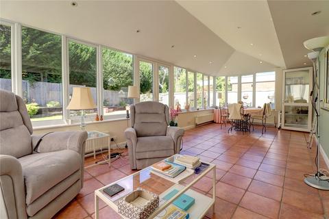 155 Binscombe, Godalming, GU7 3QL