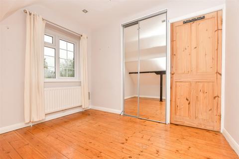 Bridgeham Cottage Broadbridge Lane, Smallfield, Horley, RH6 9RD