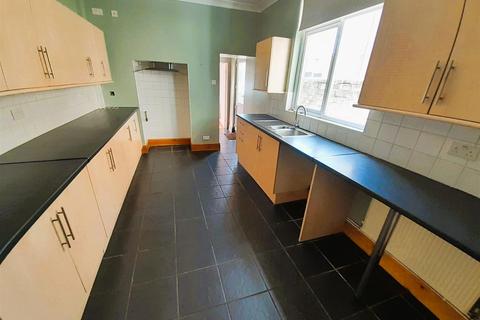 3 bedroom terraced house for sale, Trinity Road, Llanelli